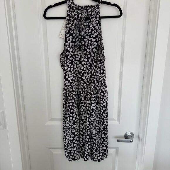 NEW LAVINA | Black and White Floral Dress - Picture 3 of 13
